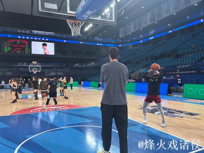 杰曼半场出战16分钟,投篮8中5得到14分1篮板5助攻 杰曼半场出战16分钟,投篮8中5得到14分1篮板5助攻